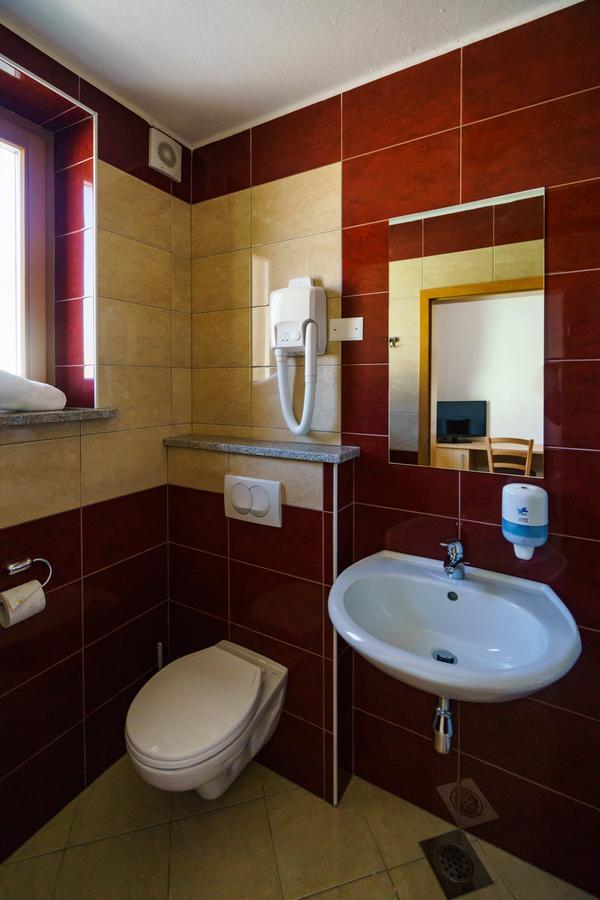 Bed & Breakfast Karun Cerklje na Gorenjskem Kültér fotó