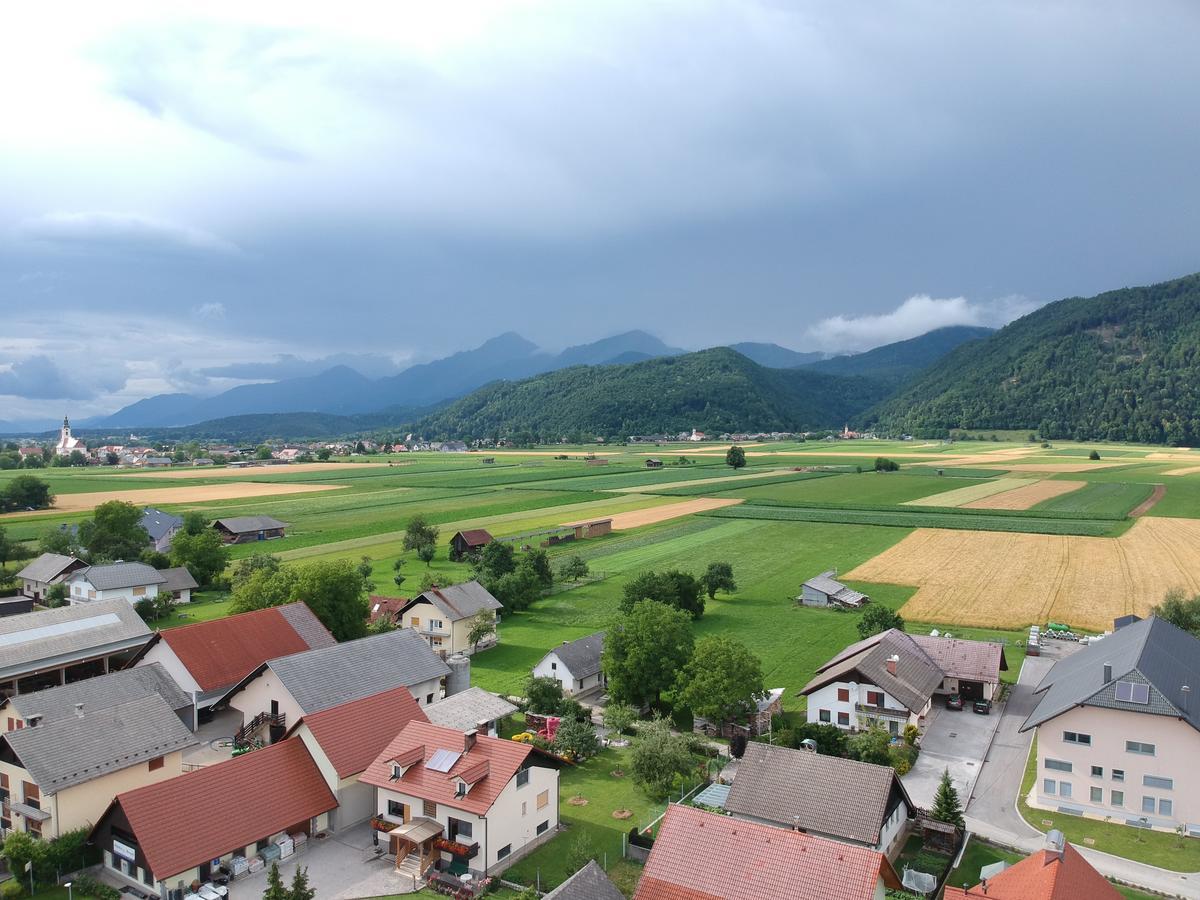 Bed & Breakfast Karun Cerklje na Gorenjskem Kültér fotó