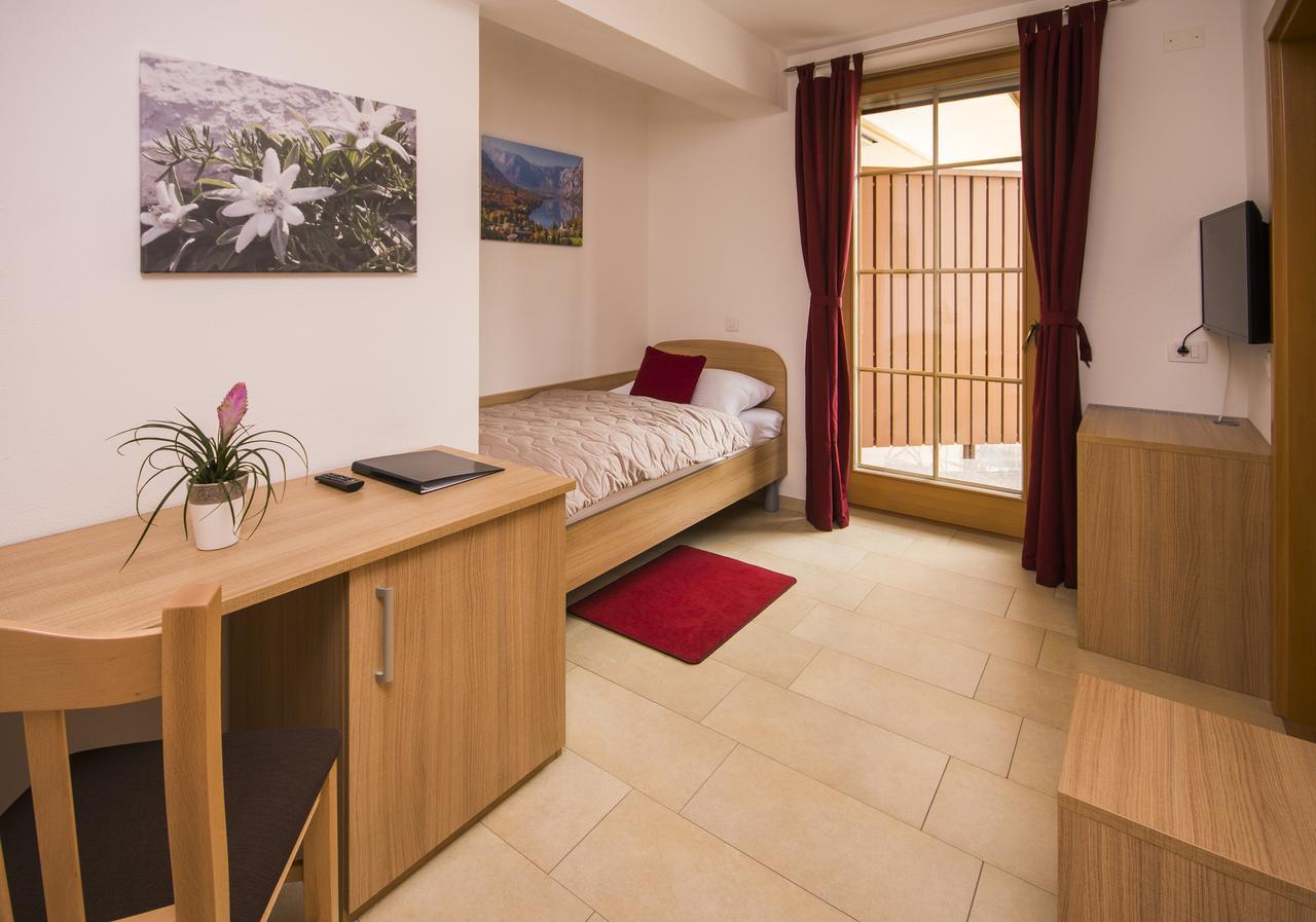 Bed & Breakfast Karun Cerklje na Gorenjskem Kültér fotó