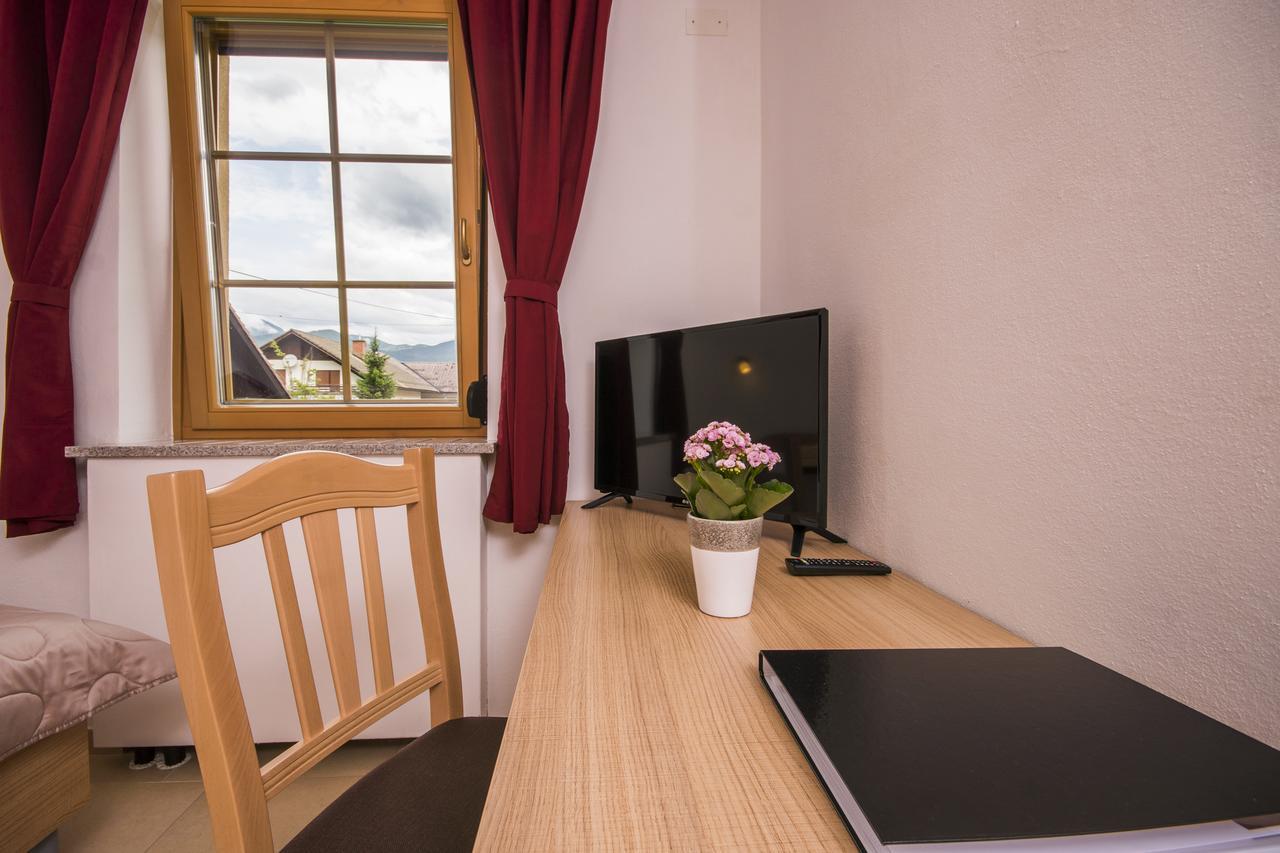 Bed & Breakfast Karun Cerklje na Gorenjskem Kültér fotó