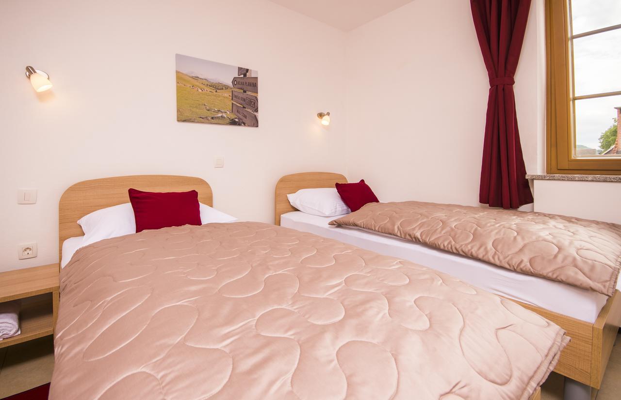 Bed & Breakfast Karun Cerklje na Gorenjskem Kültér fotó